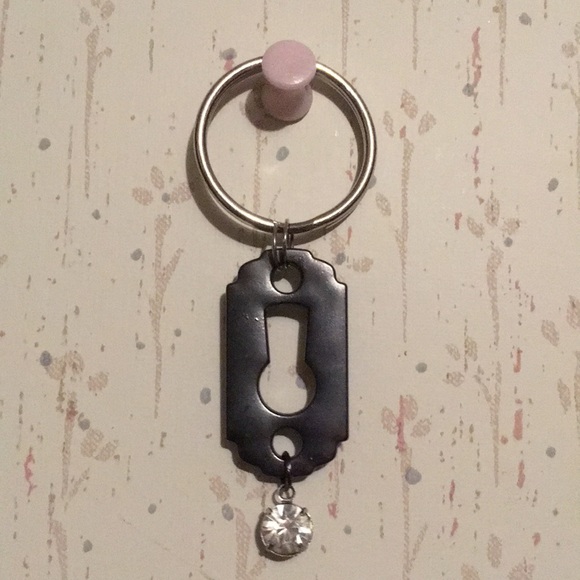 Keychain razor w sparkle keyhole goth steampunk - Picture 1 of 3